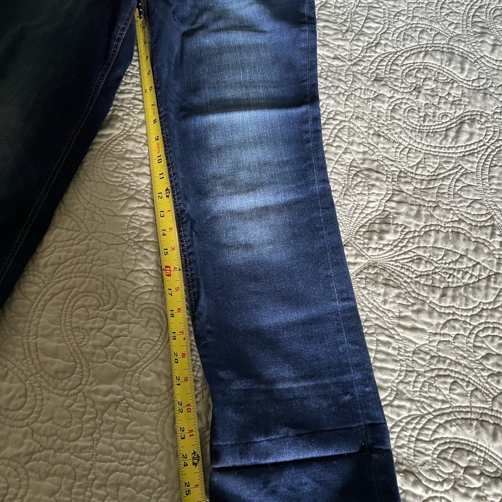 Old Navy Boyfriend Straight Jean - Picture 2 of 6